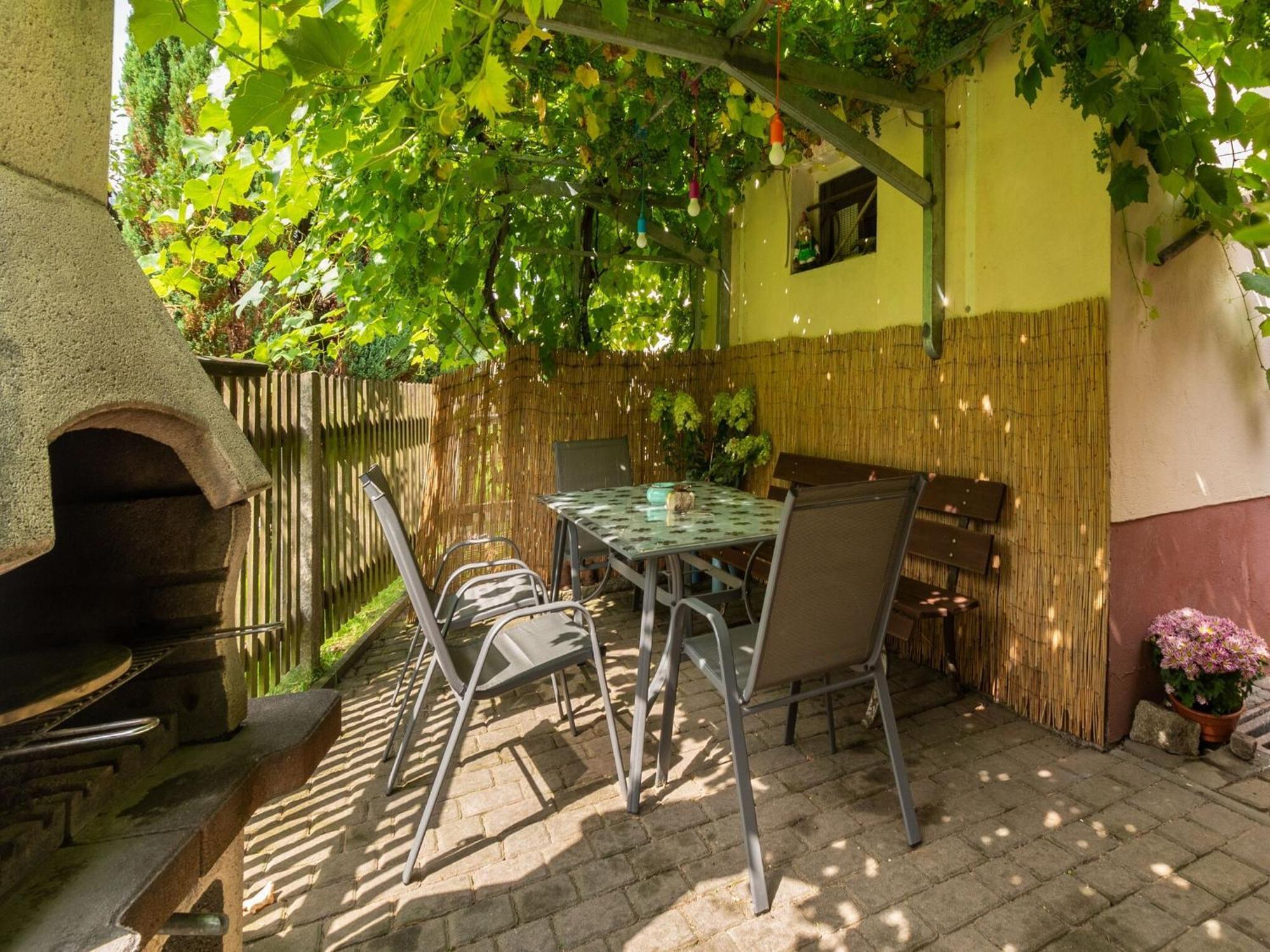 Modern Apartment In Sebnitz With A Terrace In Sebnitz Exterior photo